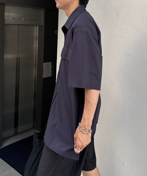 MoL（モル）の「【MOL】ユニセックスドライバーズワイドシャツ（シャツ/ブラウス・レディース・ネイビー/チャコールグレー/ブラック・ONE SIZE/LARGE/MEDIUM）」の17枚目の写真