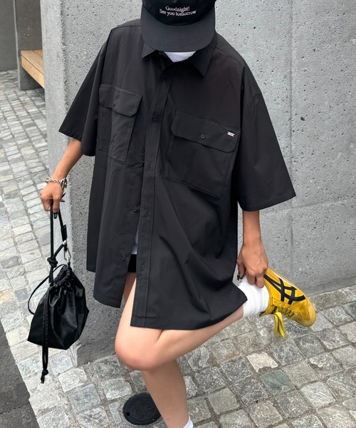 MoL（モル）の「【MOL】ユニセックスドライバーズワイドシャツ（シャツ/ブラウス・レディース・ネイビー/チャコールグレー/ブラック・ONE SIZE/LARGE/MEDIUM）」の19枚目の写真