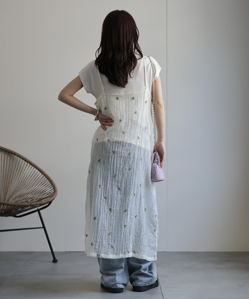 ap retro(アプレトロ)の「小花柄刺繍シアーキャミワンピース(ワンピース・レディース・ブラック/アイボリー・FREE)」の8枚目の写真