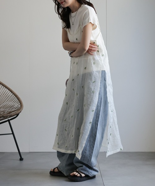 ap retro(アプレトロ)の「小花柄刺繍シアーキャミワンピース(ワンピース・レディース・ブラック/アイボリー・FREE)」の5枚目の写真