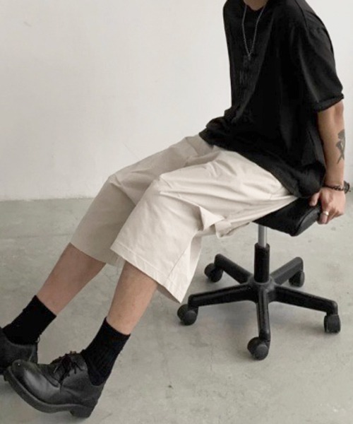 NOWLE（ノウル）の「【NOWLE】ルーズフィット ナイロン カーゴ ハーフパンツ（カーゴパンツ・メンズ・ブラック/グレイッシュベージュ・SMALL/MEDIUM/LARGE/X-LARGE）」の6枚目の写真