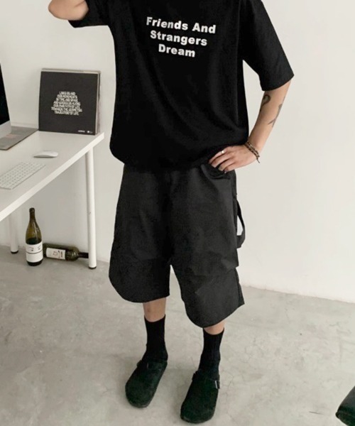 NOWLE（ノウル）の「【NOWLE】ルーズフィット ナイロン カーゴ ハーフパンツ（カーゴパンツ・メンズ・ブラック/グレイッシュベージュ・SMALL/MEDIUM/LARGE/X-LARGE）」の18枚目の写真
