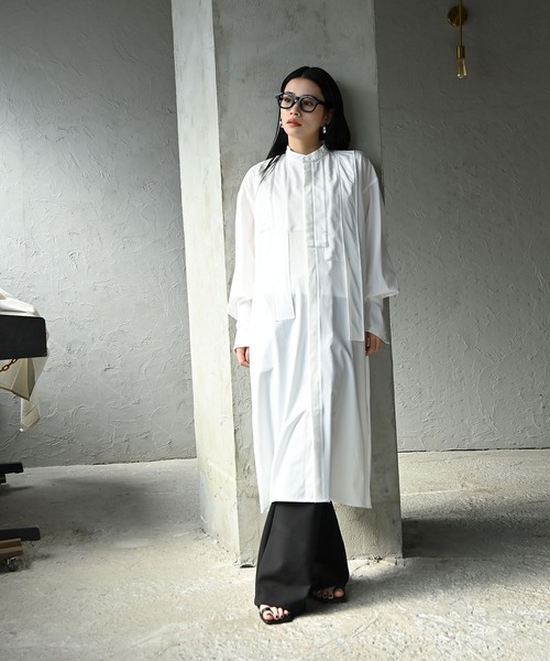 funda mine（ファンダマイン）の「モノクロームミックスロングシャツ（シャツ/ブラウス・レディース・ホワイト/ブラック・02/01）」の14枚目の写真