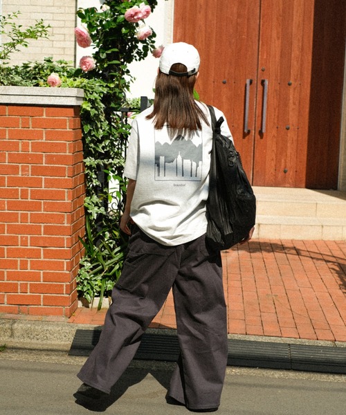 BROKEN BASE(ブロークンベース)の「シティマウンテングラフィックTシャツ(Tシャツ/カットソー・メンズ・ネイビー/ホワイト/アッシュ・MEDIUM/LARGE)」の4枚目の写真