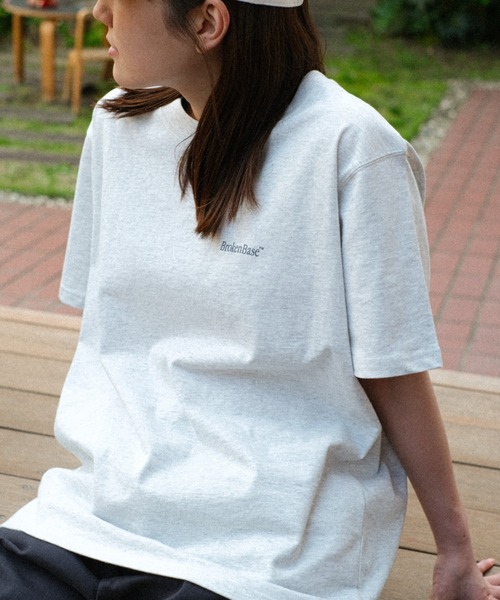 BROKEN BASE(ブロークンベース)の「シティマウンテングラフィックTシャツ(Tシャツ/カットソー・メンズ・ネイビー/ホワイト/アッシュ・MEDIUM/LARGE)」の6枚目の写真