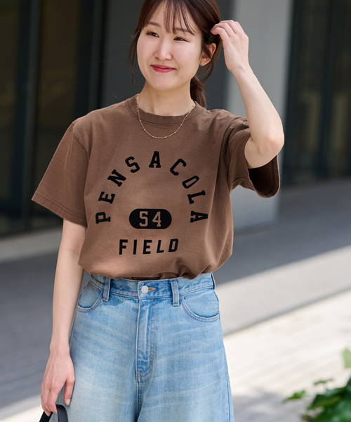 JOURNAL STANDARD relume(ジャーナルスタンダード レリューム)の「別注【GULFCOAST SPORTSWEAR】ロゴTシャツ(Tシャツ/カットソー・レディース・ブラウン/ネイビー・FREE)」の7枚目の写真