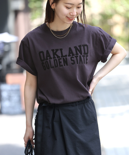 JOURNAL STANDARD relume(ジャーナルスタンダード レリューム)の「別注【GULFCOAST SPORTSWEAR】ロゴTシャツ(Tシャツ/カットソー・レディース・ブラウン/ネイビー・FREE)」の14枚目の写真