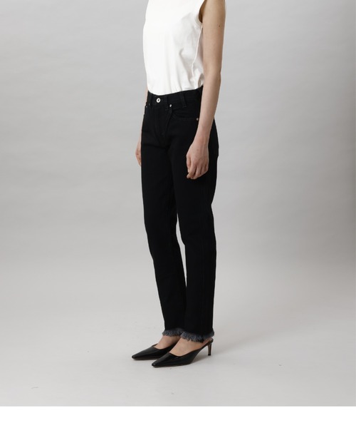 CINOH（チノ）の「HI-WAIST SLIM STRAIGHT（デニムパンツ・レディース・ブラック・24/25/26）」の8枚目の写真