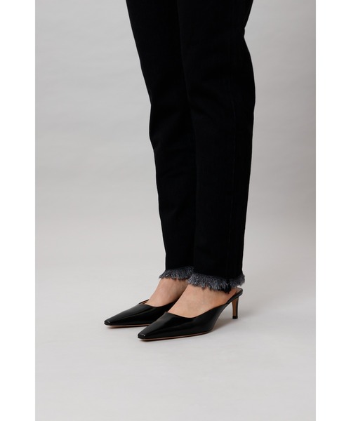 CINOH（チノ）の「HI-WAIST SLIM STRAIGHT（デニムパンツ・レディース・ブラック・24/25/26）」の12枚目の写真