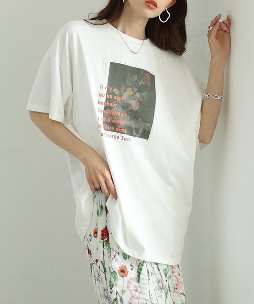 Sawa a la mode(サワアラモード)の「花柄パネルプリントビッグTシャツ(Tシャツ/カットソー・レディース・ブラック/ホワイト・FREE)」の2枚目の写真