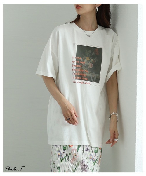 Sawa a la mode(サワアラモード)の「花柄パネルプリントビッグTシャツ(Tシャツ/カットソー・レディース・ブラック/ホワイト・FREE)」の4枚目の写真