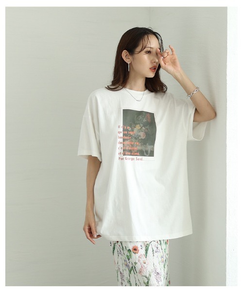 Sawa a la mode(サワアラモード)の「花柄パネルプリントビッグTシャツ(Tシャツ/カットソー・レディース・ブラック/ホワイト・FREE)」の7枚目の写真