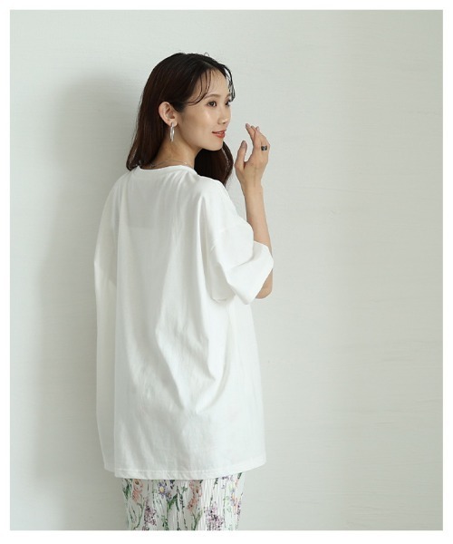 Sawa a la mode(サワアラモード)の「花柄パネルプリントビッグTシャツ(Tシャツ/カットソー・レディース・ブラック/ホワイト・FREE)」の9枚目の写真