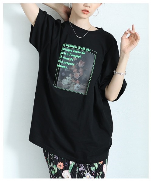 Sawa a la mode(サワアラモード)の「花柄パネルプリントビッグTシャツ(Tシャツ/カットソー・レディース・ブラック/ホワイト・FREE)」の15枚目の写真