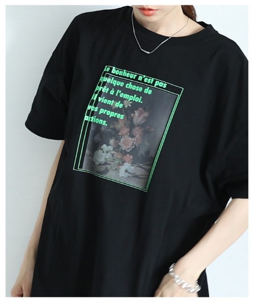 Sawa a la mode(サワアラモード)の「花柄パネルプリントビッグTシャツ(Tシャツ/カットソー・レディース・ブラック/ホワイト・FREE)」の17枚目の写真