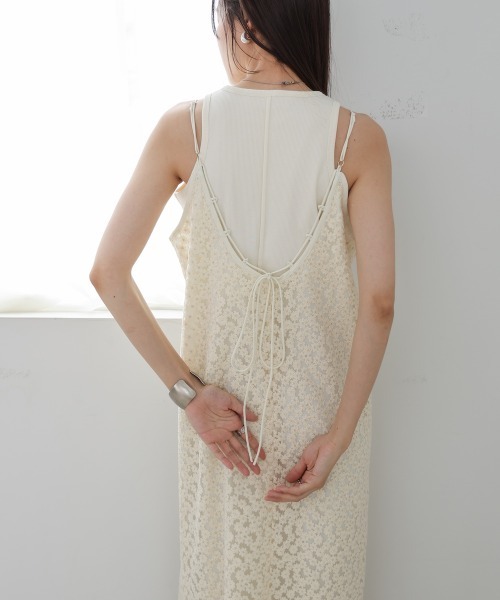 Bab（バブ）の「【低身長向けサイズあり】刺繍フラワーキャミワンピース（ワンピース・レディース・アイボリー/ブラック/グリーン・S/M）」の13枚目の写真