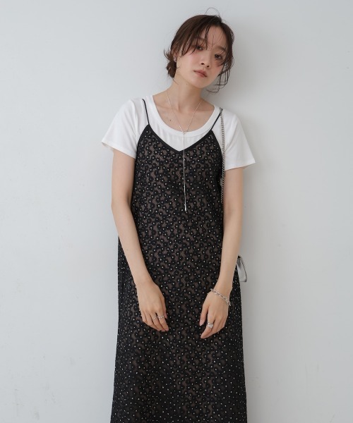 セール】【低身長向けサイズあり】刺繍フラワーキャミワンピース