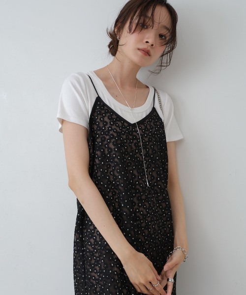 セール】【低身長向けサイズあり】刺繍フラワーキャミワンピース