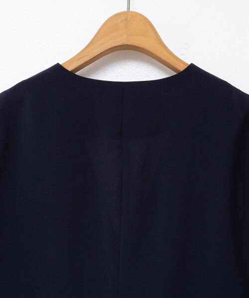 NOLLEY’S（ノーリーズ）の「ウォッシャブルエコボイルノーカラージャケット（ノーカラージャケット・レディース・キャメル/ネイビー・36/38）」の19枚目の写真
