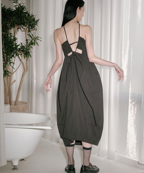 TELOPLAN(テーロプラン)の「【TELOPLAN】Yvette Dress / イヴェットドレス(ワンピース・レディース・スモークグレー/ブラック・ONE SIZE)」の3枚目の写真