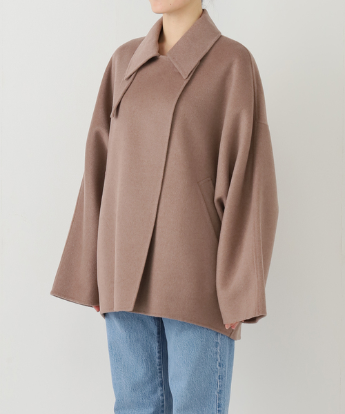 Noble(ノーブル)の「《追加》Super160s リバードルマンショートコート(その他アウター・レディース・モカ/ベージュ・36/38)」の3枚目の写真