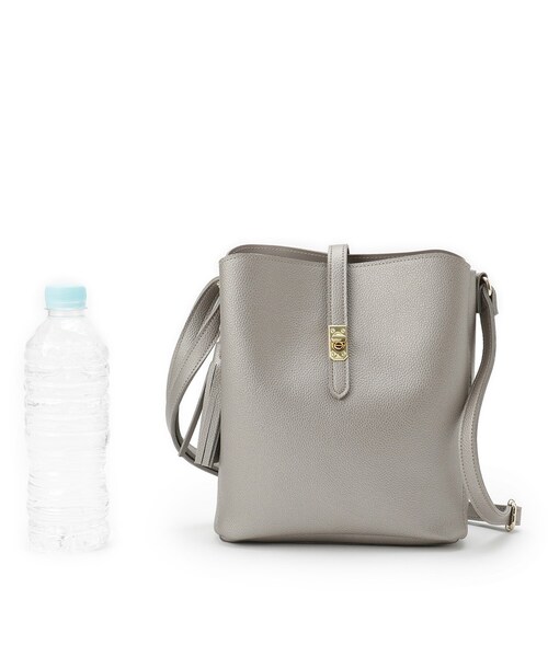 grove(グローブ)の「人間工学ベルトタッセル縦型ショルダー(ショルダーバッグ・レディース・モスグリーン/ボルドー/シルバー系その他/ブラック・00)」の21枚目の写真