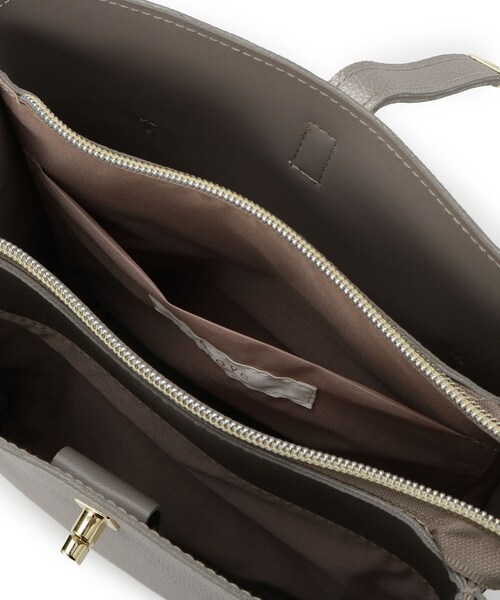 grove(グローブ)の「人間工学ベルトタッセル縦型ショルダー(ショルダーバッグ・レディース・モスグリーン/ボルドー/シルバー系その他/ブラック・00)」の8枚目の写真