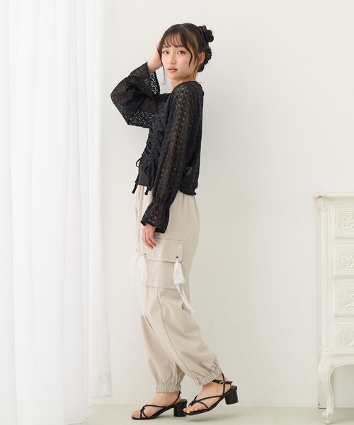 Amourire girl（アムリールガール）の「レースリボン カーゴパンツ（カーゴパンツ・キッズ・パープル/オフホワイト/グレー・140cm/160cm/150cm/130cm）」の10枚目の写真