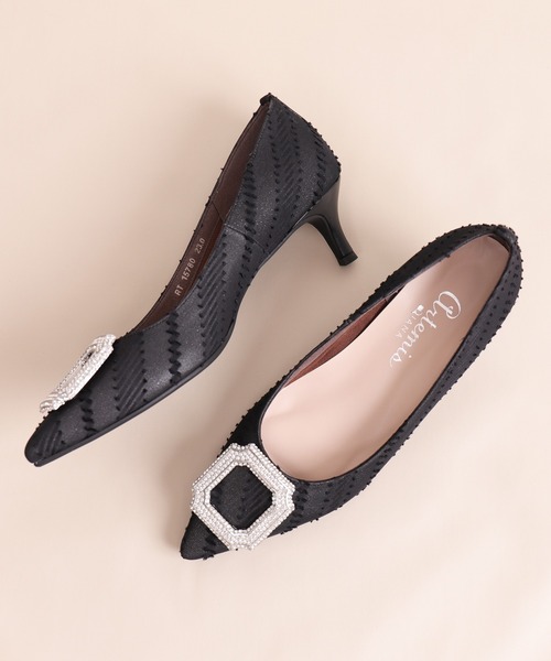 【極美品】DIANA バックルつきミドルヒールパンプス　ポインテッドトゥ セール】ビジューバックル ポインテッドトゥパンプス（パンプス