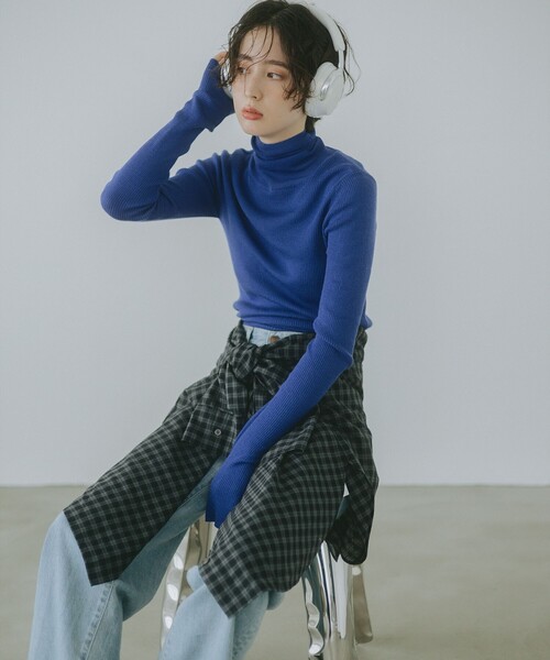 B:MING by BEAMS（ビーミングバイビームス）の「ウール混 リブニット タートルネック (手洗い可)（ニット/セーター・レディース・オフホワイト/ブラック/レッド/ブルー・ONE SIZE）」の5枚目の写真