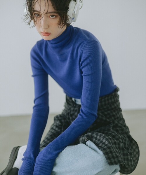 B:MING by BEAMS（ビーミングバイビームス）の「ウール混 リブニット タートルネック (手洗い可)（ニット/セーター・レディース・オフホワイト/ブラック/レッド/ブルー・ONE SIZE）」の6枚目の写真