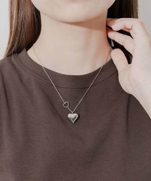 SMELLY（スメリー）の「ステンレスプックリメタルハートネックレス（ネックレス・レディース・シルバー・-）」の3枚目の写真
