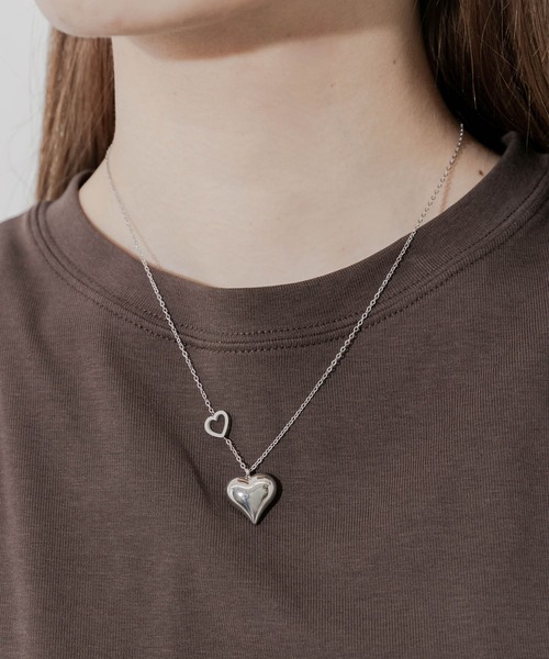 SMELLY（スメリー）の「ステンレスプックリメタルハートネックレス（ネックレス・レディース・シルバー・-）」の5枚目の写真