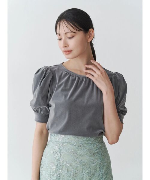 TONAL（トーナル）の「フロッキーチュールギャザースリーブトップス（Tシャツ/カットソー・レディース・ミント/グレー/ブラウン・MEDIUM）」の5枚目の写真