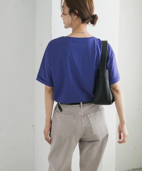 URBAN RESEARCH DOORS（アーバンリサーチドアーズ）の「『UVカット/接触冷感 /マシンウォッシャブル』シルキーコットンロールスリーブプルオーバー（Tシャツ/カットソー・レディース・ブラック/オフホワイト/ブラック系その他/ロイヤルブルー・MEDIUM）」の21枚目の写真