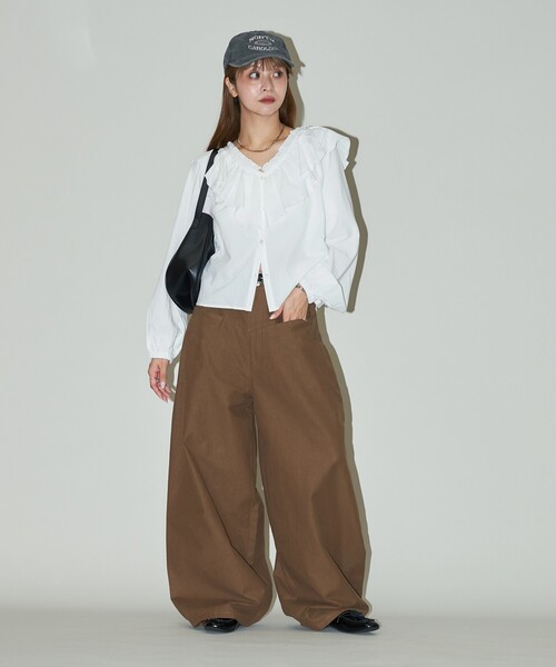 PUBLUX(パブリュクス)の「PUBLUX/パブリュクス フリル ボイル ブラウス 限定展開(シャツ/ブラウス・レディース・オフホワイト/チャコールグレー・フリ-)」の21枚目の写真