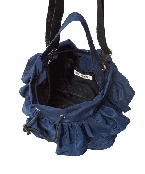 MILKFED.(ミルクフェド)の「HEART QUILTED DRAWSTRING BAG(ショルダーバッグ・レディース・ネイビー/オフホワイト/ピンク・ONE SIZE)」の10枚目の写真