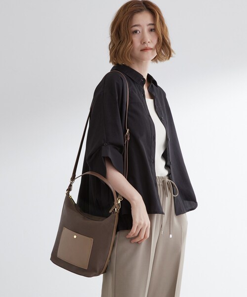 grove(グローブ)の「ポケット2WAYショルダーバッグ(ショルダーバッグ・レディース・ブラック/ナチュラル/ダークブラウン・00)」の3枚目の写真