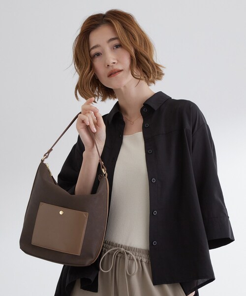 grove(グローブ)の「ポケット2WAYショルダーバッグ(ショルダーバッグ・レディース・ブラック/ナチュラル/ダークブラウン・00)」の7枚目の写真