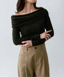 on:nue | 【on:nue】[着用動画あり！/選べる6色展開] オフショルダーリブカットソー /2025 AW COLLECTION(Tシャツ/カットソー)