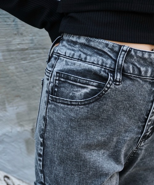 WEGO（ウィゴー）の「WEGO/カットアウトリボンストレッチデニムフレアパンツ（デニムパンツ・レディース・コバルトブルー/ブラック系3/スカイブルー・SMALL/MEDIUM）」の19枚目の写真