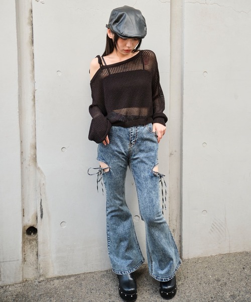 WEGO（ウィゴー）の「WEGO/カットアウトリボンストレッチデニムフレアパンツ（デニムパンツ・レディース・コバルトブルー/ブラック系3/スカイブルー・SMALL/MEDIUM）」の6枚目の写真