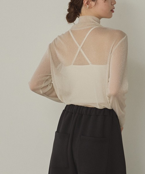 hunch(ハンチ)の「ラメシアー ハイネックトップス(Tシャツ/カットソー・レディース・オフホワイト/グレー/チャコール/ダークブラウン/ダークグレー/レモンイエロー/ライトブルー/ピンク・FREE)」の9枚目の写真