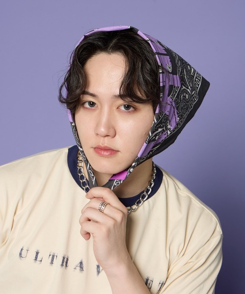 ALAND(エーランド)の「MASHIHO×ALAND/バンダナ(ストール/ショール・レディース・チャコールグレー/レッド/パープル・FREE)」の6枚目の写真