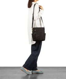 Kanana Project（カナナプロジェクト）の「タッセル-e ショルダーバッグ 縦 68871（ショルダーバッグ）」