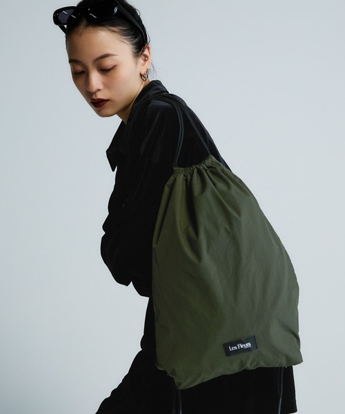 JEANASIS(ジーナシス)の「【Les Fleurs】ナップサック/600817(バックパック/リュック・レディース・ホワイト/カーキ/ブラック・FREE)」の3枚目の写真