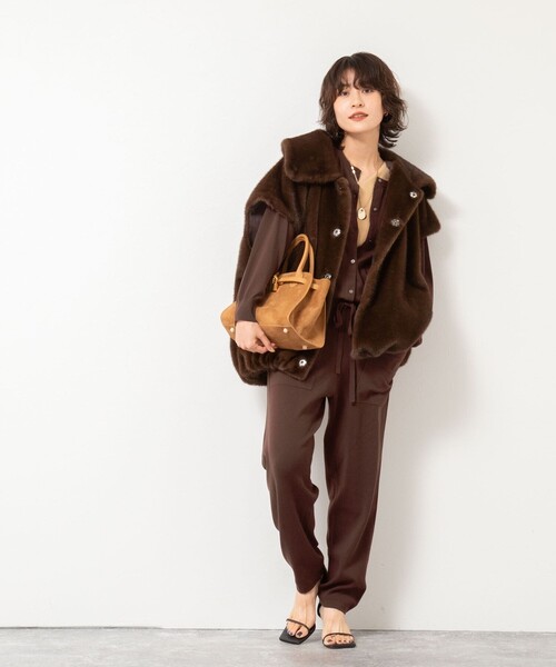 Rie Miller（リエミラー）の「《手洗い可能》《セットアップ対応》ニットオールインワン（つなぎ/オールインワン・レディース・ネイビー/ダークブラウン/ブラック・1/2）」の8枚目の写真