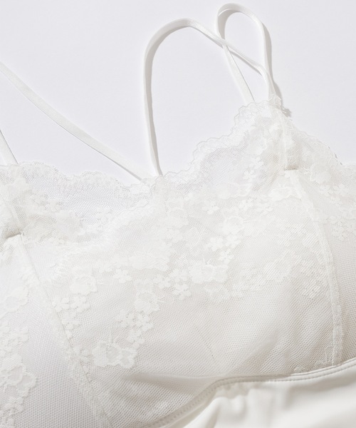 Lace Ladies(レースレディース)の「バック クロス レース レイヤード カップ付き キャミソール(キャミソール・レディース・ブラック/ホワイト・FREE)」の5枚目の写真