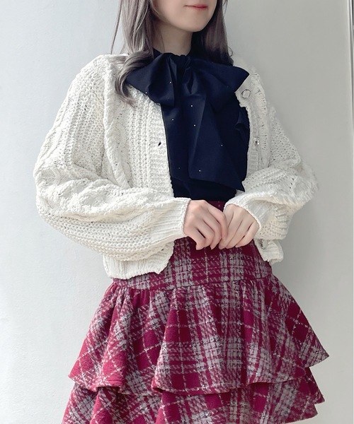 abc une face(アーベーセーアンフェイス)の「モールケーブルカーデ(ニット/セーター・レディース・ブラック/ホワイト/ピンク/レッド・FREE)」の2枚目の写真