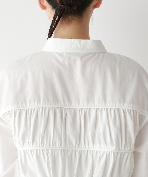 RAGEBLUE(レイジブルー)の「ギャザーチュニックシャツ(シャツ/ブラウス・レディース・ホワイト/レッド・FREE)」の3枚目の写真